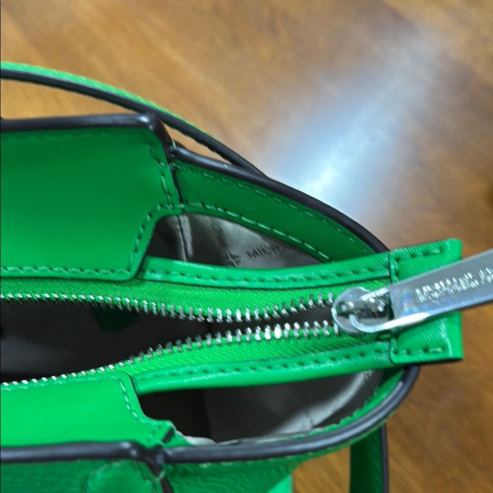 Michael Kors Kelly Green Satchel with Gold Hardware - Picture 12 of 16